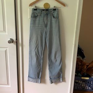 Hollister Ultra High Rise Dad Jean